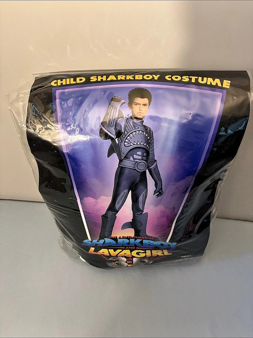 Fun.com Sharkboy and Lavagirl Sharkboy costume Boys Small NWT